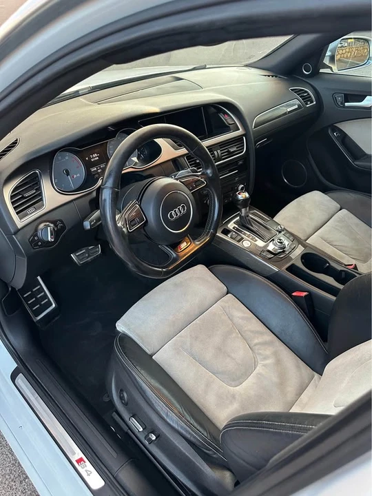 2013 Audi B8 S4 - Image 8 of 14