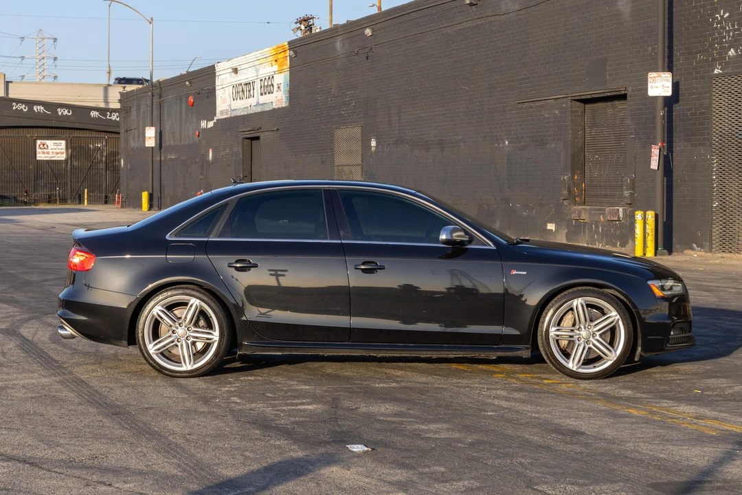 2013 Audi B8 S4 - Image 8 of 31