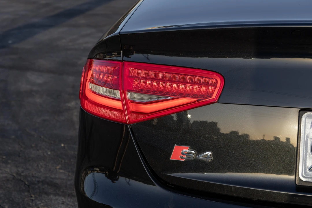 2013 Audi B8 S4 - Image 13 of 31
