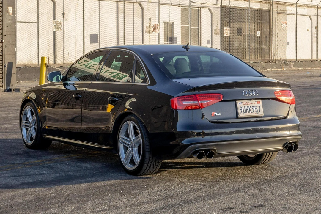2013 Audi B8 S4 - Image 4 of 31