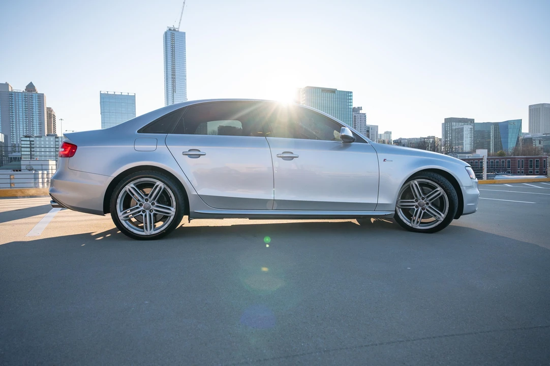 2013 Audi B8 S4 - Image 14 of 31