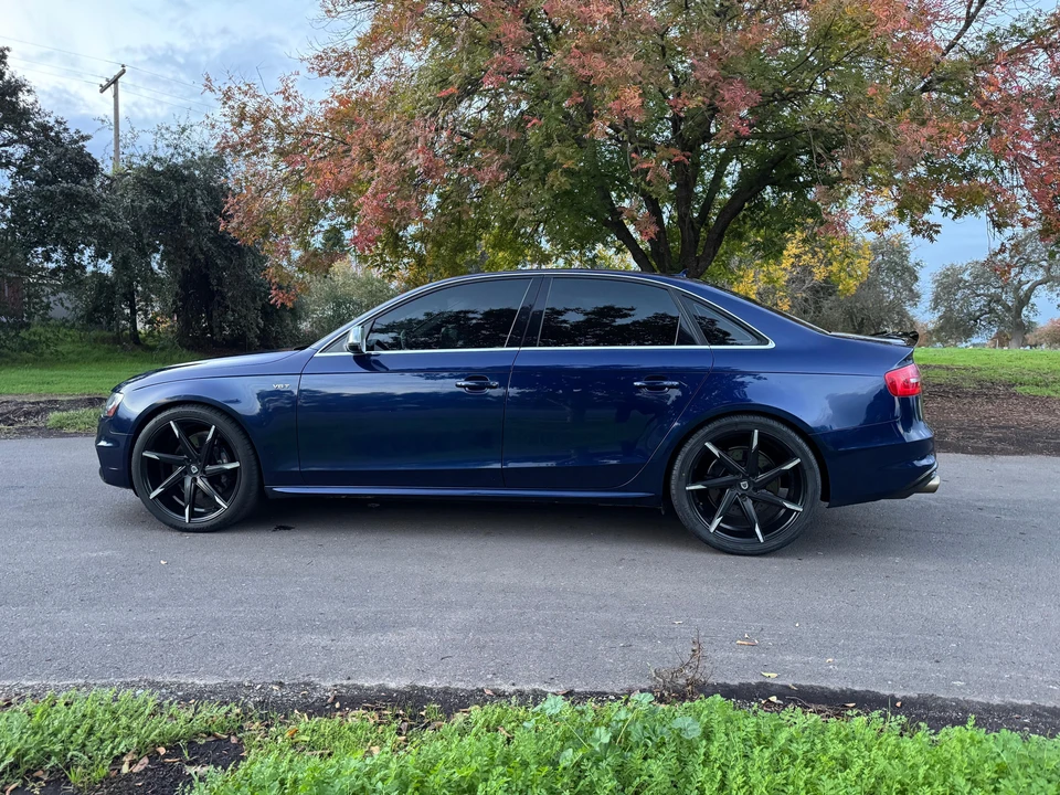 2013 Audi B8 S4 - Image 13 of 30