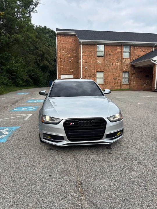 2013 Audi B8 S4 - Image 2 of 11