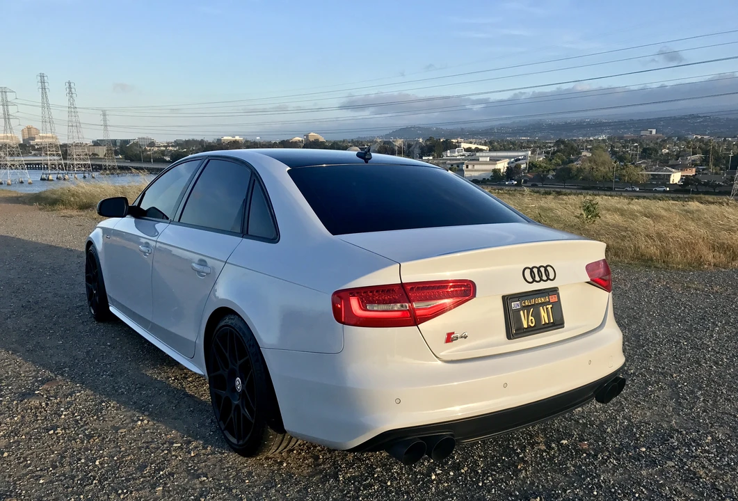 2013 Audi B8 S4 - Image 2 of 10