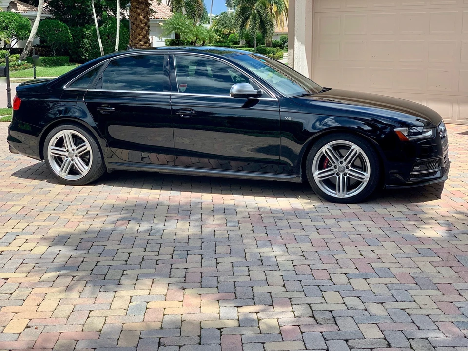 2013 Audi B8 S4 - Image 3 of 24