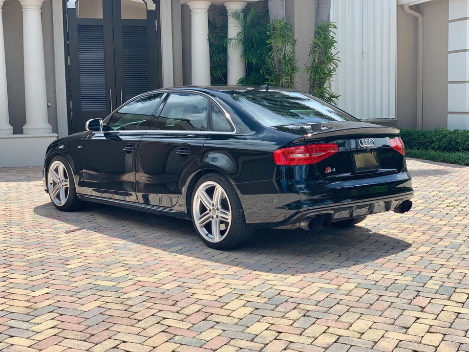 2013 Audi B8 S4 - Image 4 of 24
