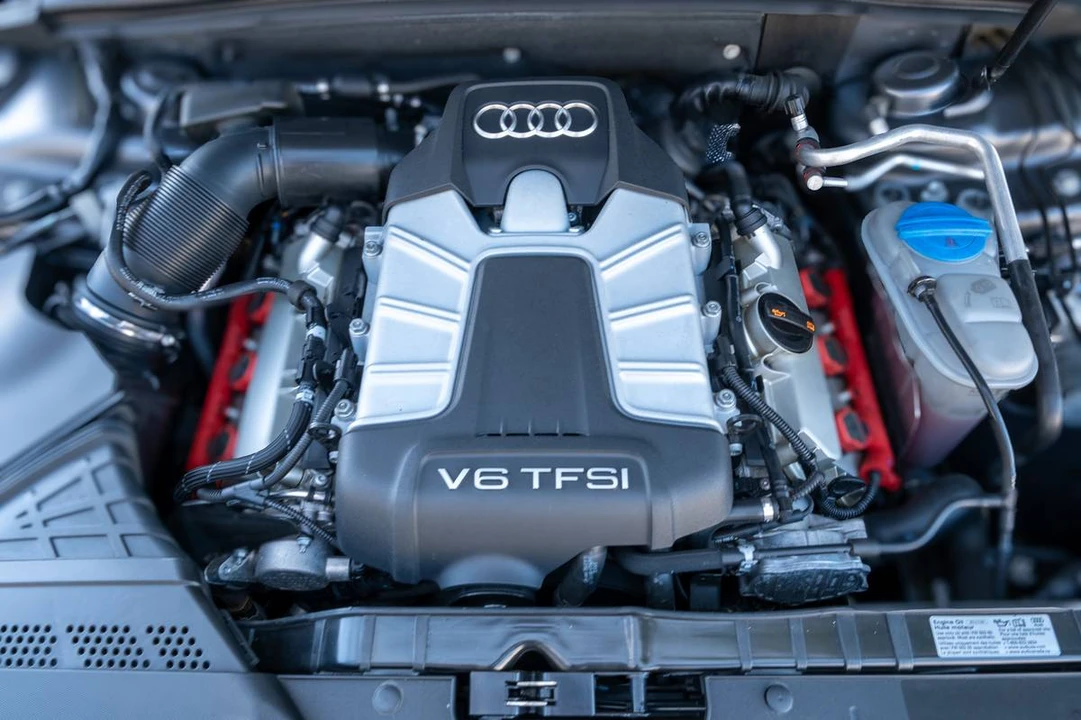 2013 Audi B8 S4 - Image 8 of 16