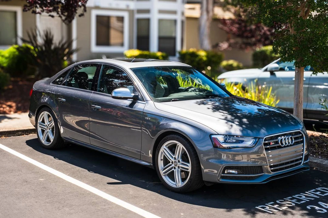 2013 Audi B8 S4 - Image 2 of 16