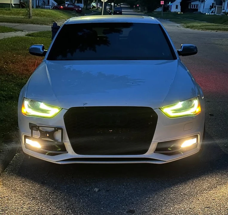 2013 Audi B8 S4 - Image 6 of 10