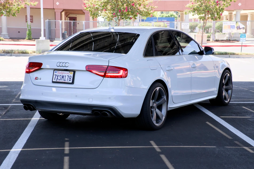 2013 Audi B8 S4 - Image 7 of 31