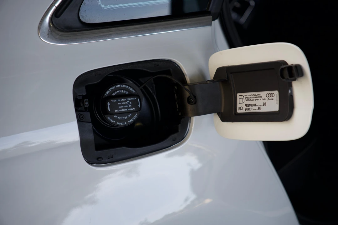 2013 Audi B8 S4 - Image 16 of 31