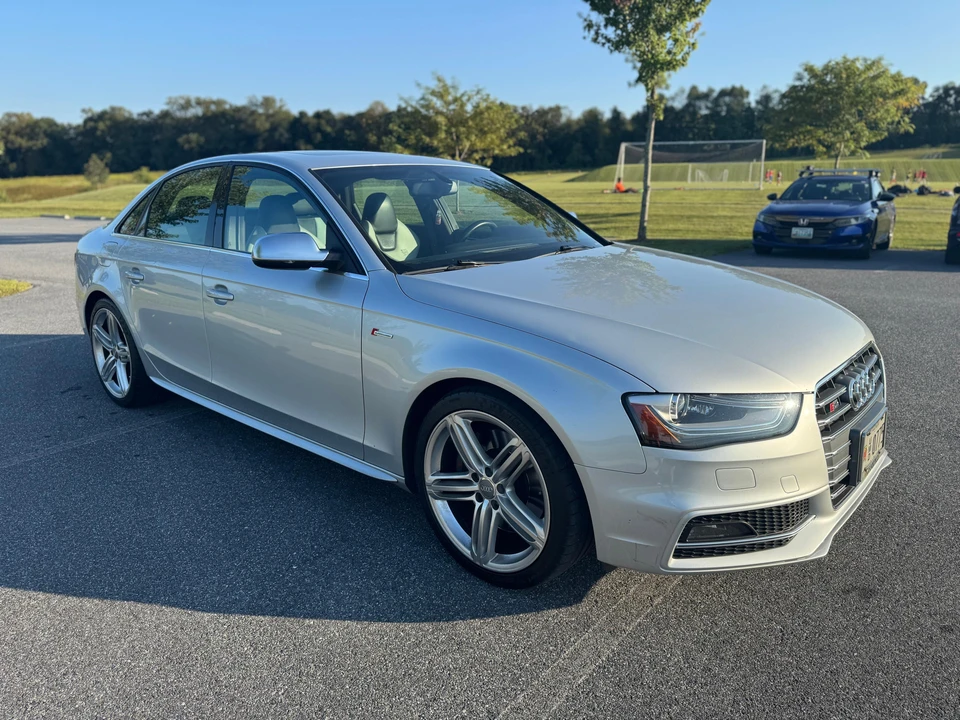 2013 Audi B8 S4 - Image 9 of 29