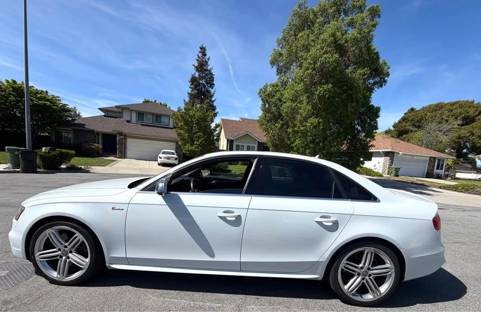 2013 Audi B8 S4 - Image 2 of 17