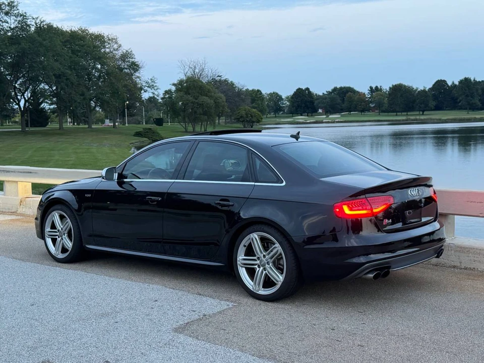 2013 Audi B8 S4 - Image 8 of 24