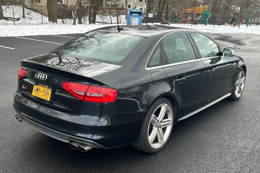 2013 Audi B8 S4 - Image 4 of 31