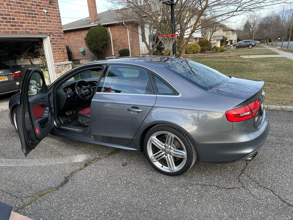 2013 Audi B8 S4 - Image 8 of 31