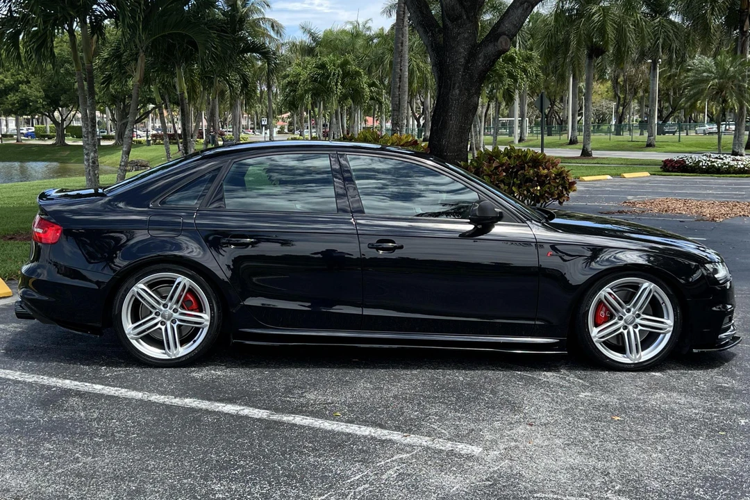 2013 Audi B8 S4 - Image 8 of 31