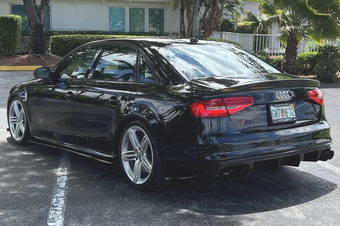 2013 Audi B8 S4 - Image 4 of 31