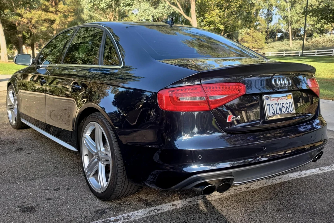2013 Audi B8 S4 - Image 4 of 31