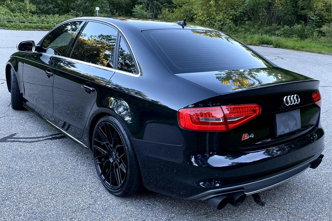 2013 Audi B8 S4 - Image 4 of 31