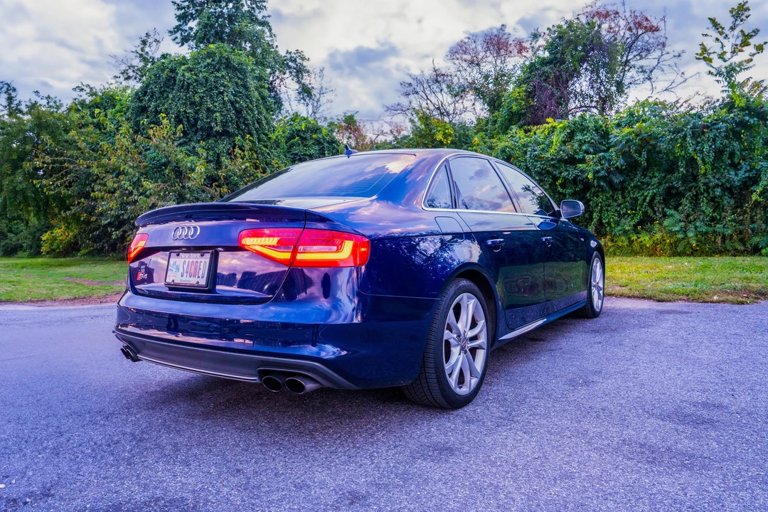 2013 Audi B8 S4 - Image 8 of 31