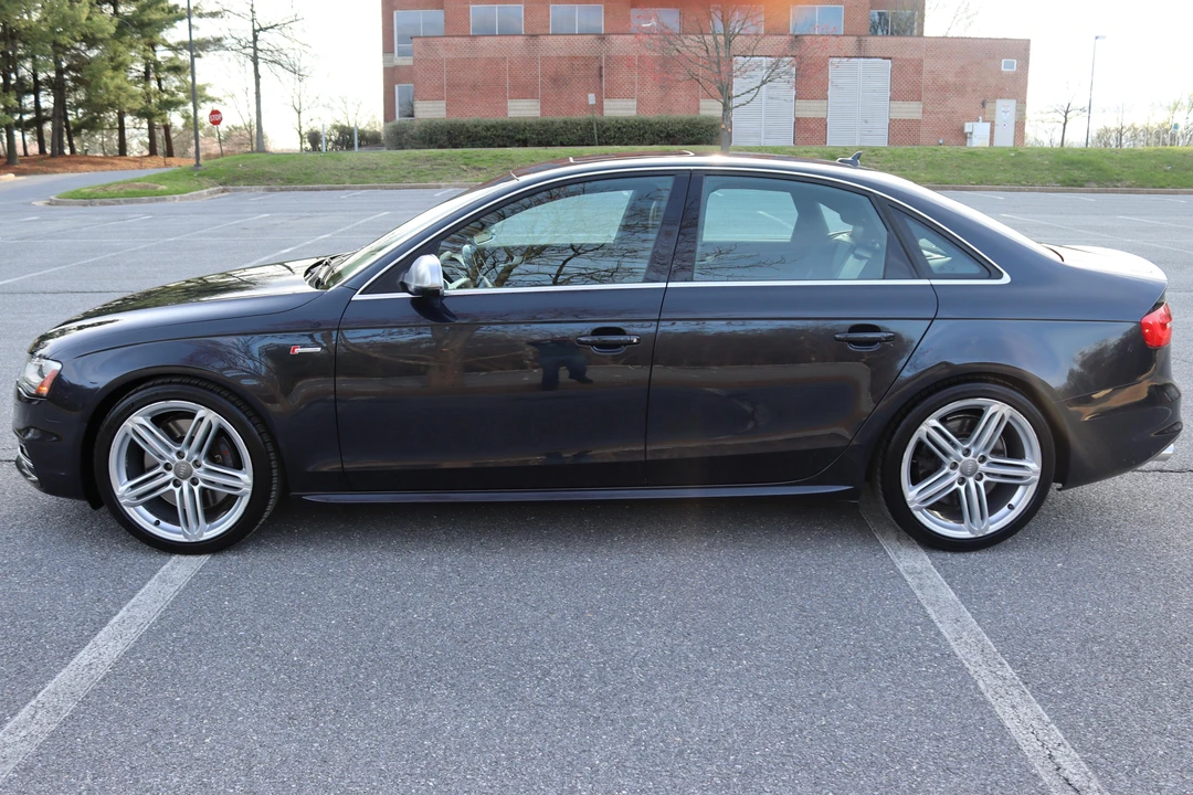 2013 Audi B8 S4 - Image 3 of 22