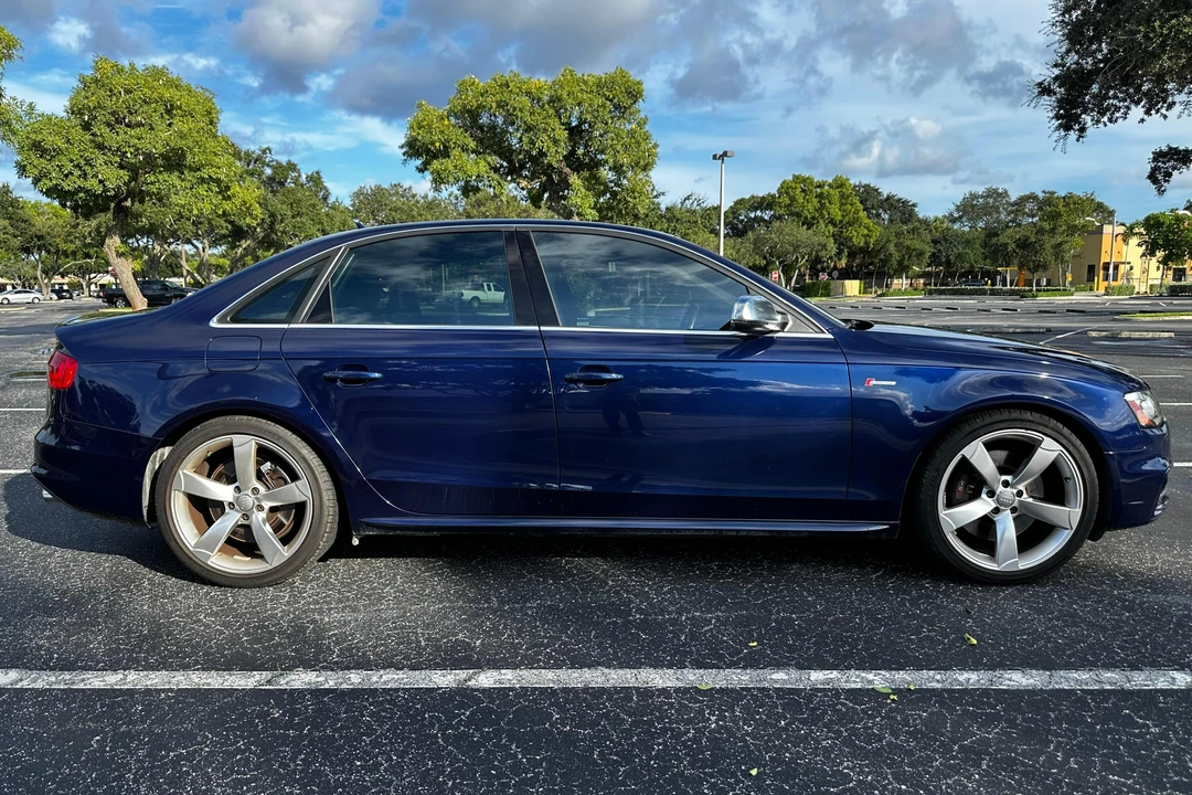 2013 Audi B8 S4 - Image 3 of 31