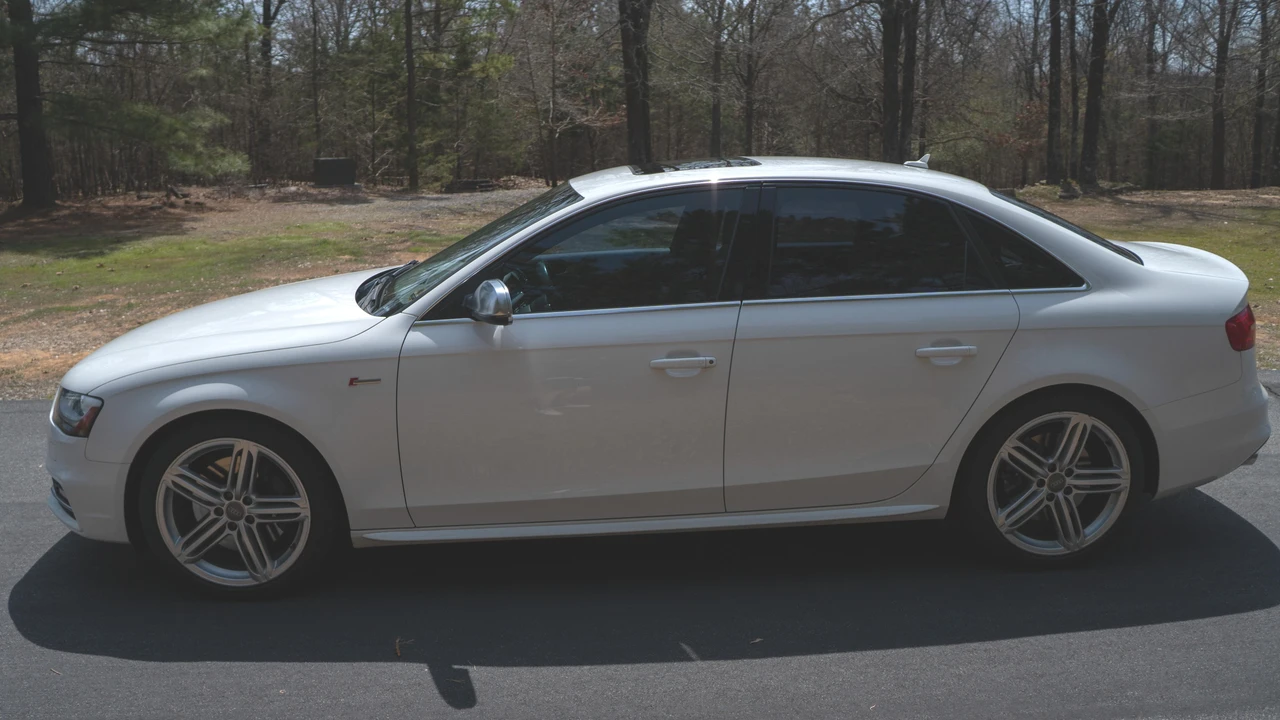 2013 Audi B8 S4 - Image 8 of 31