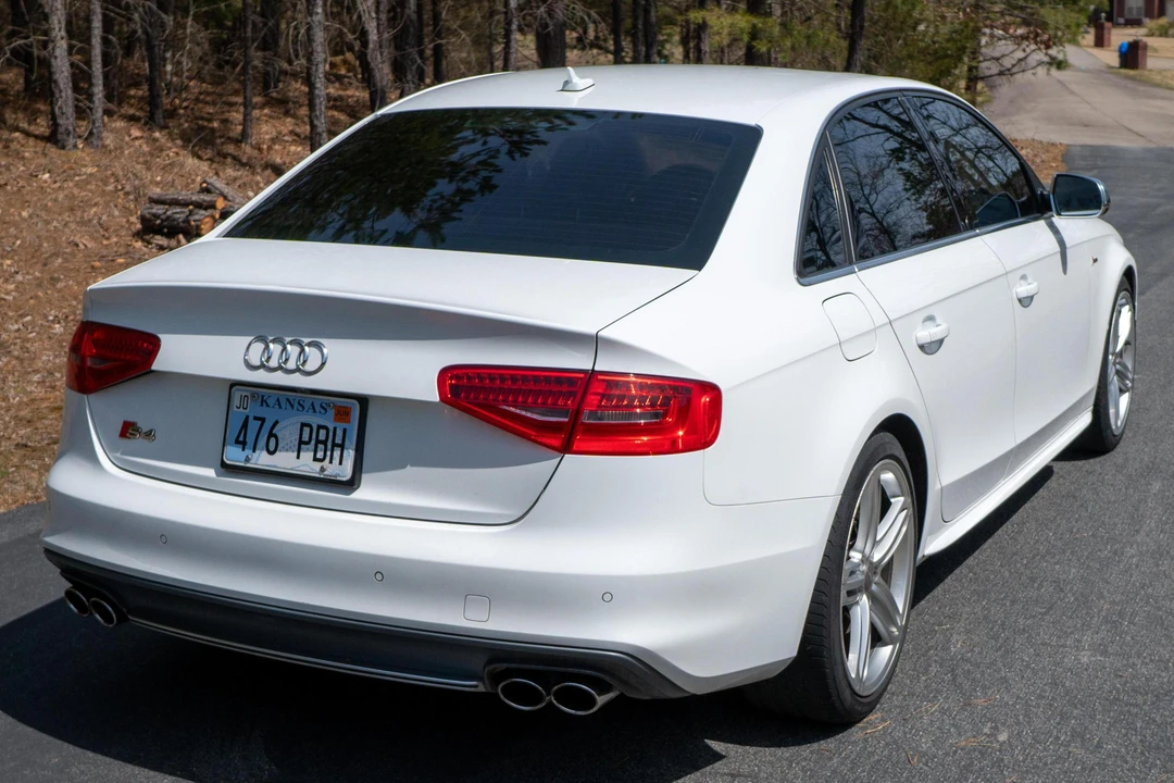 2013 Audi B8 S4 - Image 4 of 31
