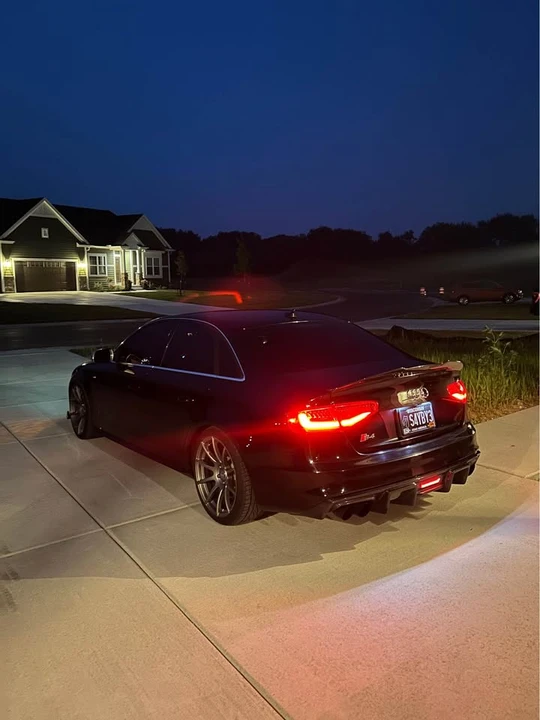2013 Audi B8 S4 - Image 2 of 4