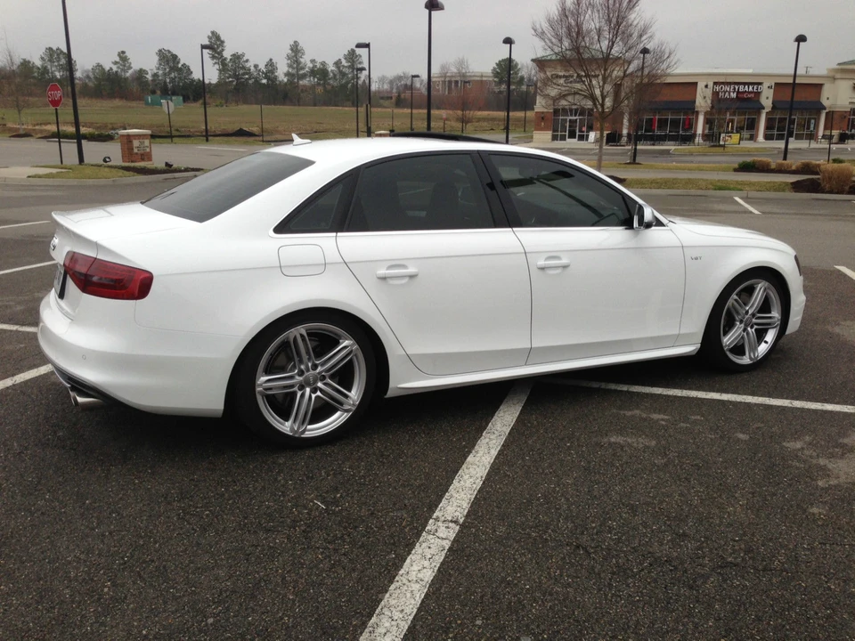 2013 Audi B8 S4 - Image 2 of 2