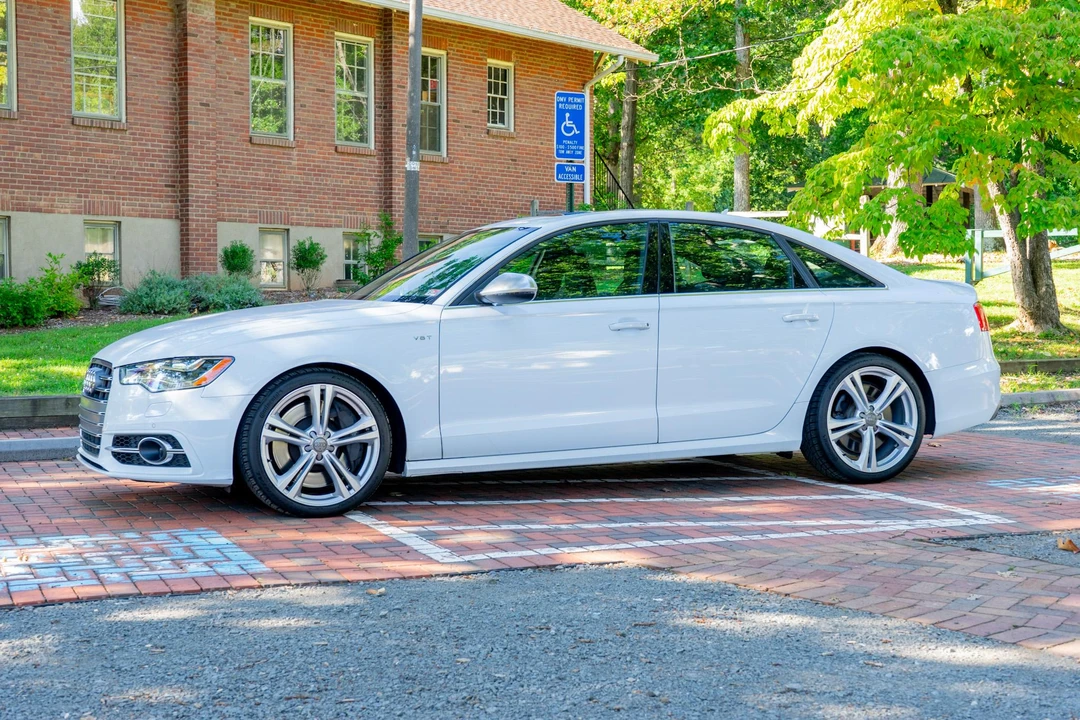 2013 Audi C7 S6 - Image 7 of 31