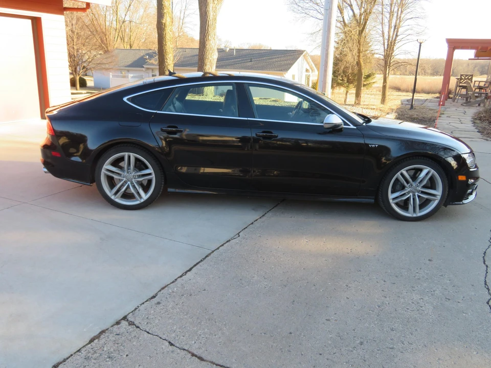2013 Audi C7 S7 - Image 10 of 31