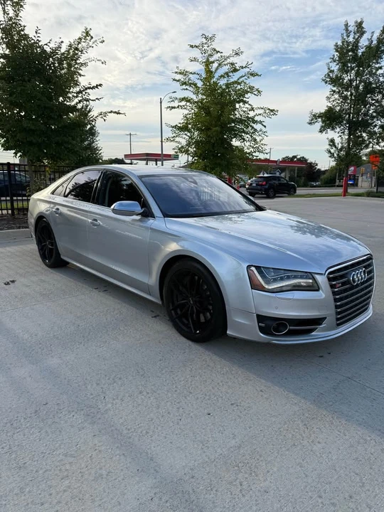 2013 Audi D4 S8 - Image 3 of 14