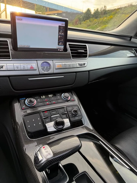 2013 Audi D4 S8 - Image 4 of 14