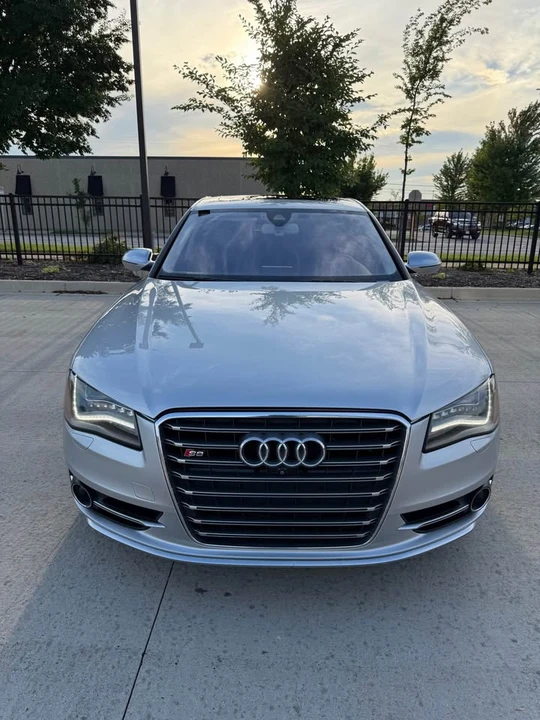 2013 Audi D4 S8 - Image 2 of 14