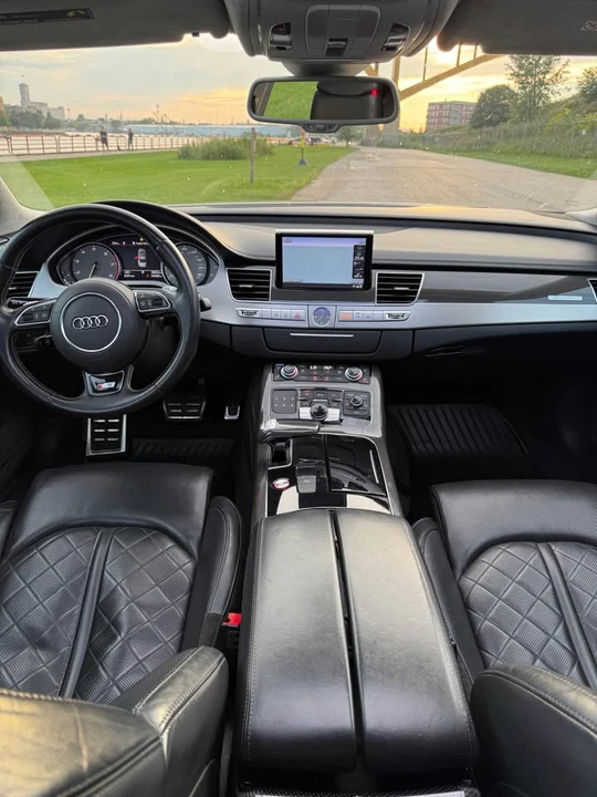2013 Audi D4 S8 - Image 7 of 14