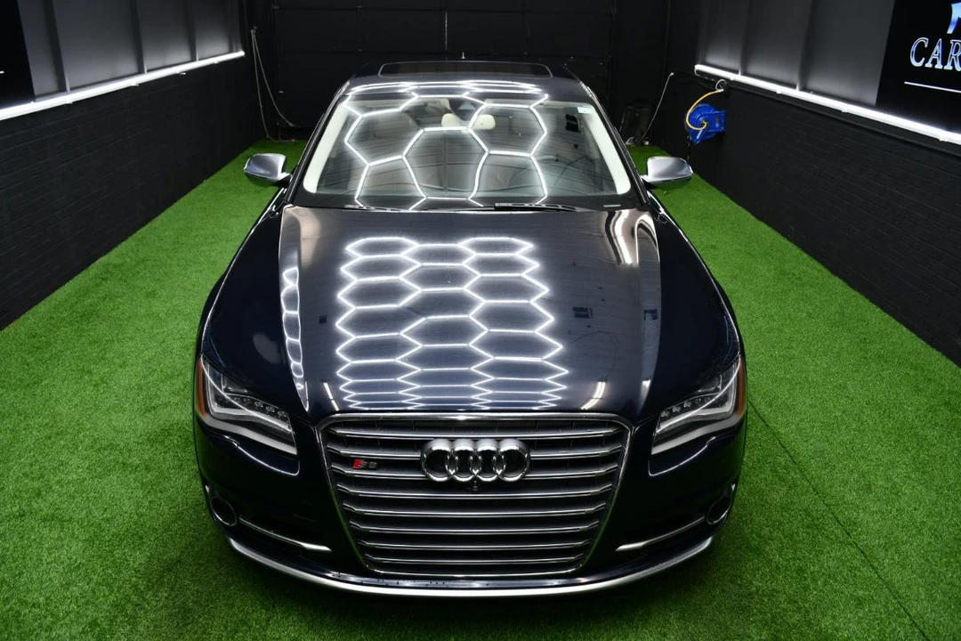 2013 Audi D4 S8 - Image 6 of 21