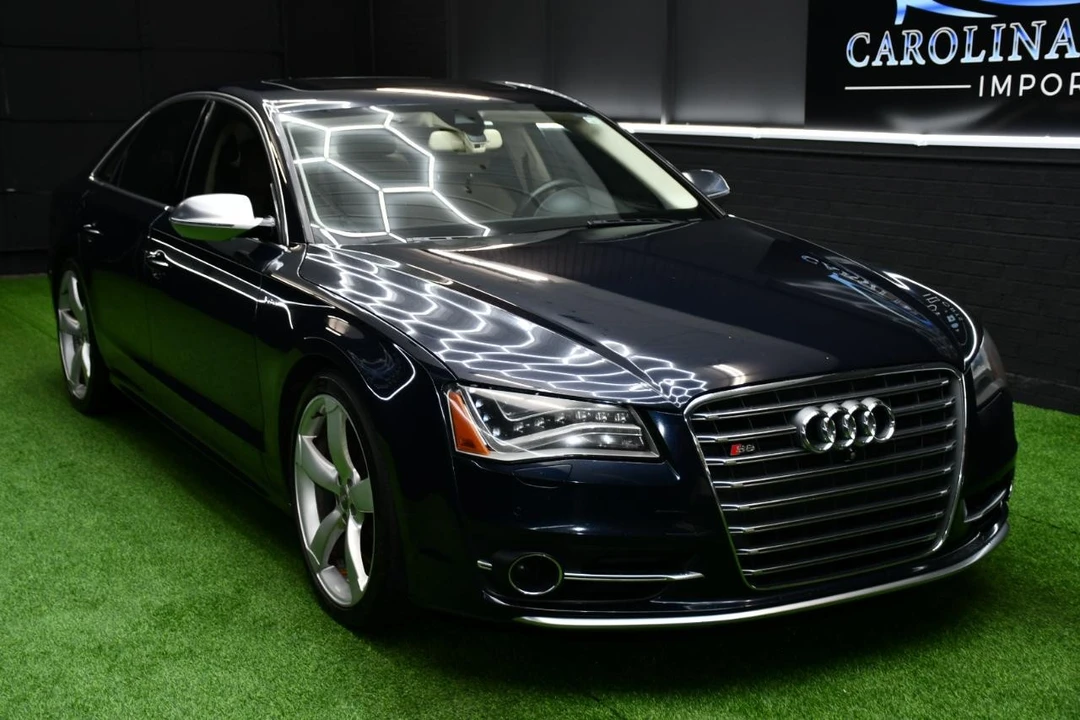 2013 Audi D4 S8 - Image 5 of 21