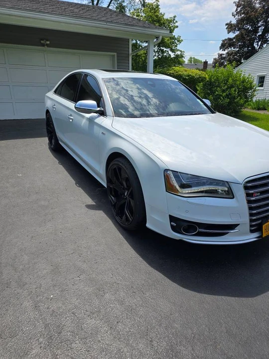 2013 Audi D4 S8 - Image 4 of 11
