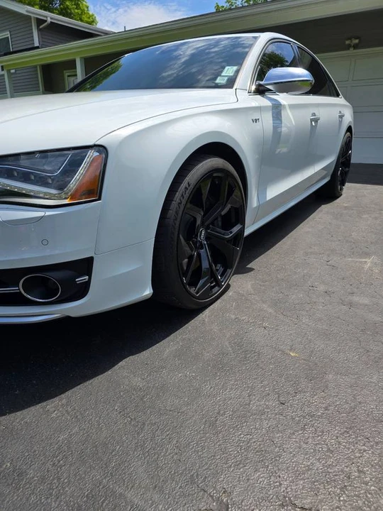 2013 Audi D4 S8 - Image 3 of 11