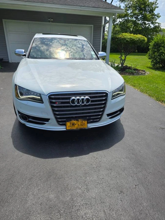 2013 Audi D4 S8 - Image 2 of 11