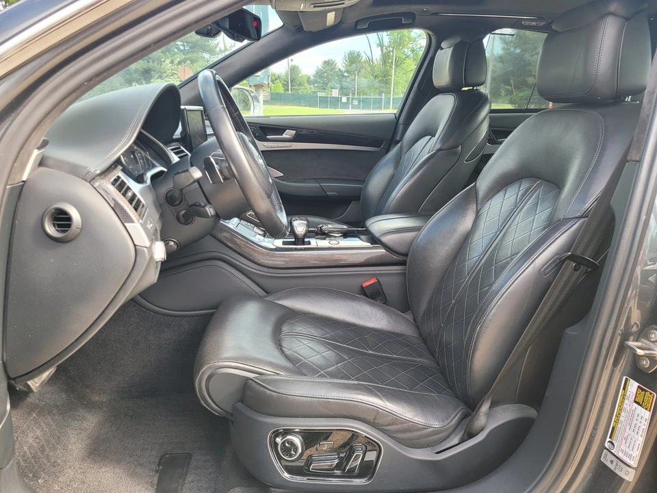 2013 Audi D4 S8 - Image 29 of 31
