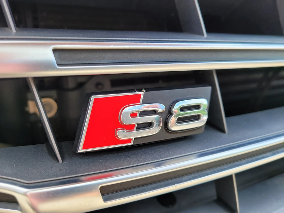2013 Audi D4 S8 - Image 9 of 31