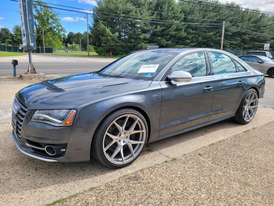 2013 Audi D4 S8 - Image 2 of 31