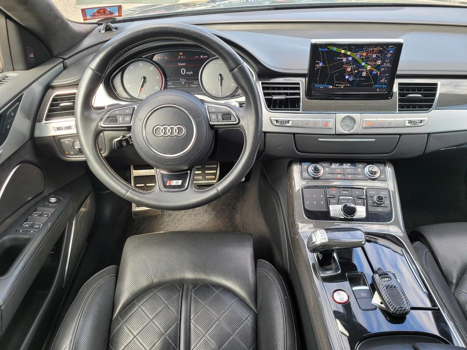 2013 Audi D4 S8 - Image 21 of 31