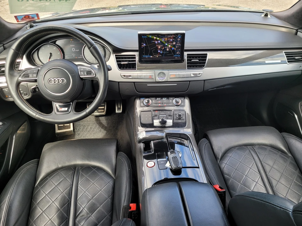 2013 Audi D4 S8 - Image 11 of 31