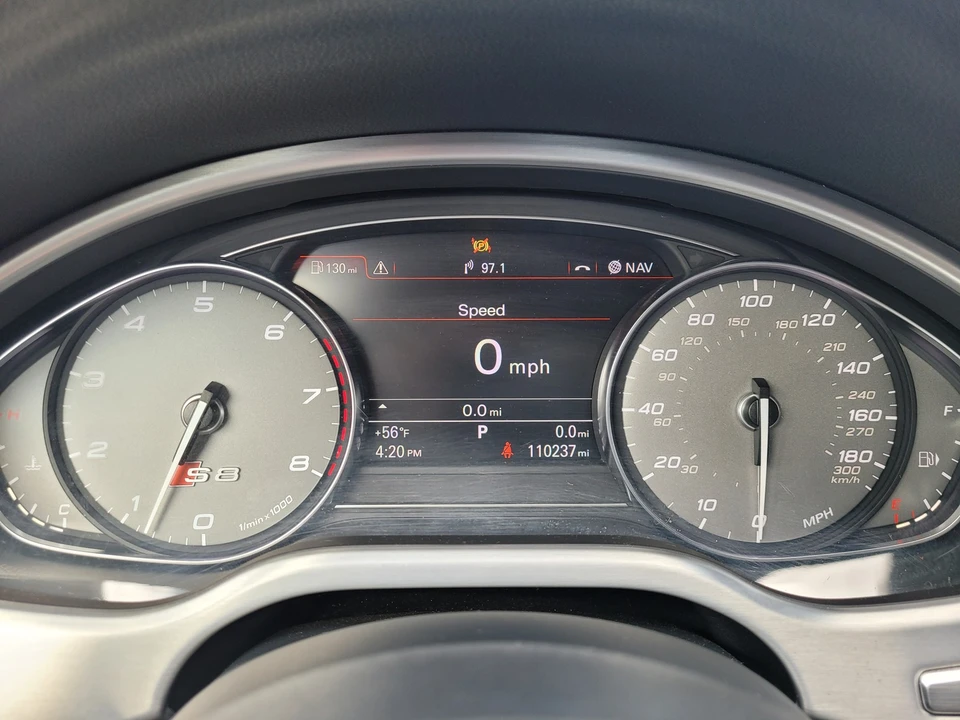 2013 Audi D4 S8 - Image 26 of 31