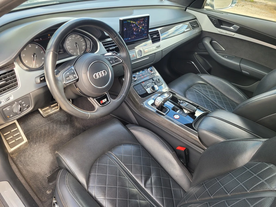 2013 Audi D4 S8 - Image 28 of 31