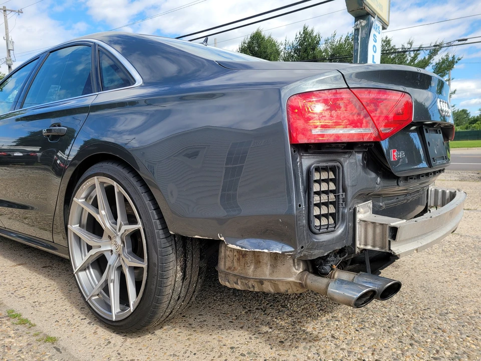 2013 Audi D4 S8 - Image 15 of 31